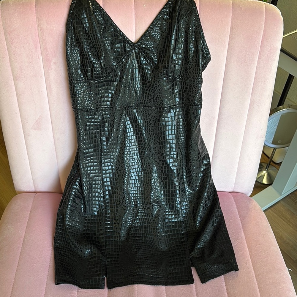 SHEIN Black Croc-Embossed Top